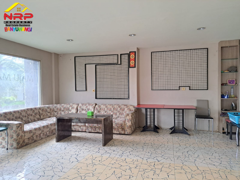 Dijual Rumah 2 Lantai  + Usaha Karaoke Keluarga di Depan Hotel Kokoon - Banyuwangi  Dijual Rumah 2 Lantai  + Usaha Karaoke Keluarga di Depan Hotel Kokoon - Banyuwangi  Dijual Rumah 2 Lantai&nbsp; + Usaha Karaoke Keluarga di Depan Hotel Kokoon - Banyuwangi&nbsp;
Lokasi Sangat Strategis di Lingkungan yang Sedang Berkembang. NRP BANYUWANGI