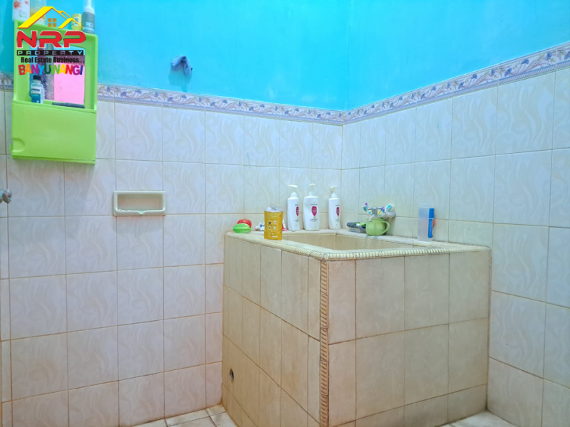 Dijual Rumah 2 Lantai dan Ruang Usaha di tepi Jl. Kedayunan- Banyuwangi  Dijual Rumah 2 Lantai dan Ruang Usaha di tepi Jl. Kedayunan- Banyuwangi  Dijual Rumah 2 Lantai dan Ruang Usaha di tepi Jl. Kedayunan- Banyuwangi&nbsp;
Dekat dengan RTH Kedayunan , Dekat dengan Banyuwangi Theme Park dan Kawasan NRP BANYUWANGI