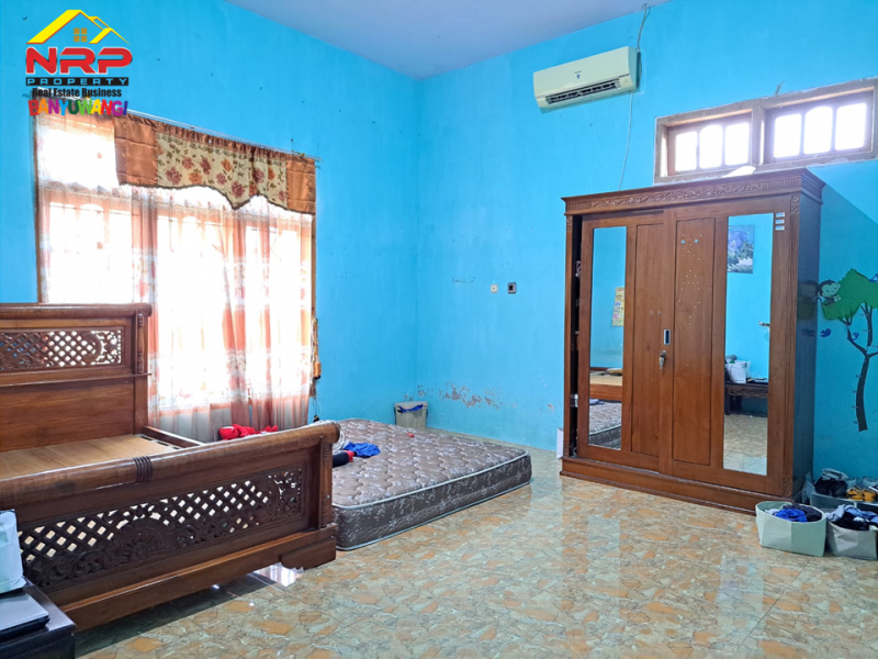 Dijual Rumah 2 Lantai dan Ruang Usaha di tepi Jl. Kedayunan- Banyuwangi  Dijual Rumah 2 Lantai dan Ruang Usaha di tepi Jl. Kedayunan- Banyuwangi  Dijual Rumah 2 Lantai dan Ruang Usaha di tepi Jl. Kedayunan- Banyuwangi&nbsp;
Dekat dengan RTH Kedayunan , Dekat dengan Banyuwangi Theme Park dan Kawasan NRP BANYUWANGI