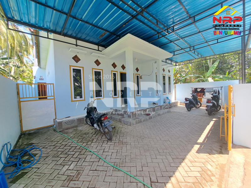 Dijual Rumah 2 Lantai Dengan Kolam Renang di Desa Kelir - Banyuwangi  Dijual Rumah 2 Lantai Dengan Kolam Renang di Desa Kelir - Banyuwangi  Dijual Rumah 2 Lantai Dengan Kolam Renang di Desa Kelir - Banyuwangi&nbsp;
40 Meter dari Jl. Desa Kelir, Rumah Siap Huni dengan lingkungan pedesaan yang masih NRP BANYUWANGI