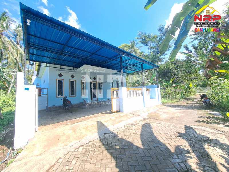 Dijual Rumah 2 Lantai Dengan Kolam Renang di Desa Kelir - Banyuwangi  Dijual Rumah 2 Lantai Dengan Kolam Renang di Desa Kelir - Banyuwangi  Dijual Rumah 2 Lantai Dengan Kolam Renang di Desa Kelir - Banyuwangi&nbsp;
40 Meter dari Jl. Desa Kelir, Rumah Siap Huni dengan lingkungan pedesaan yang masih NRP BANYUWANGI
