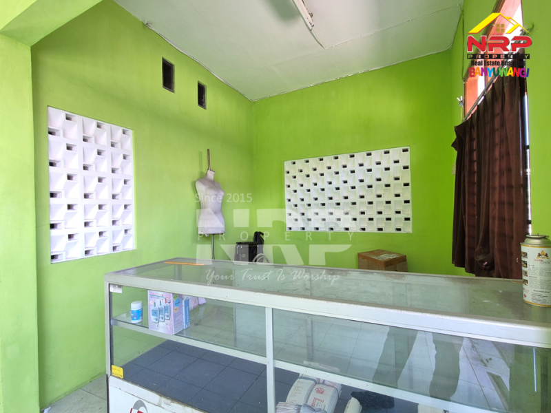 Dijual Rumah 2 Lantai dengan Ruang usaha di Banjarsari - Banyuwangi Dijual Rumah 2 Lantai dengan Ruang usaha di Banjarsari - Banyuwangi Dijual Rumah 2 Lantai dengan Ruang usaha di Banjarsari - Banyuwangi&nbsp;
Lokasi sangat strategis dekat dengan Pusat Pendidikan Ternama Banyuwangi dan Stasiun NRP BANYUWANGI