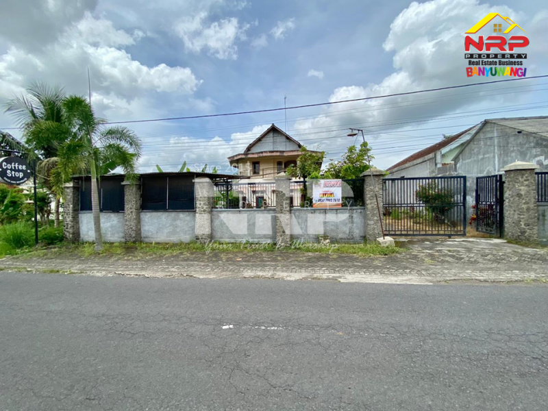Dijual Rumah 2 Lantai di Genteng Banyuwangi Dijual Rumah 2 Lantai di Genteng Banyuwangi Dijual Rumah 2 Lantai di Genteng Banyuwangi
Suasana desa yang sejuk, akses mudah, dan lingkungan ramah.
Hunian nyaman untuk yang suka ketenangan NRP BANYUWANGI
