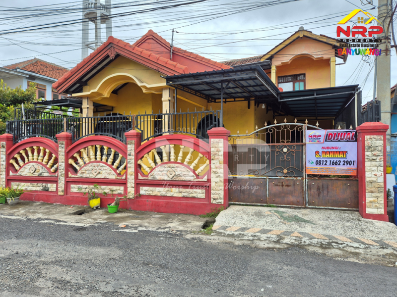 Dijual Rumah 2 Lantai di Jl. Ikan Hiu, Kertosari - Banyuwangi Dijual Rumah 2 Lantai di Jl. Ikan Hiu, Kertosari - Banyuwangi Dijual Rumah 2 Lantai di Jl. Ikan Hiu, Kertosari - Banyuwangi&nbsp;
Terletak di kawasan bisnis aktif, ramai dan padat penduduk. Akses 100 Meter dari Jln. NRP BANYUWANGI