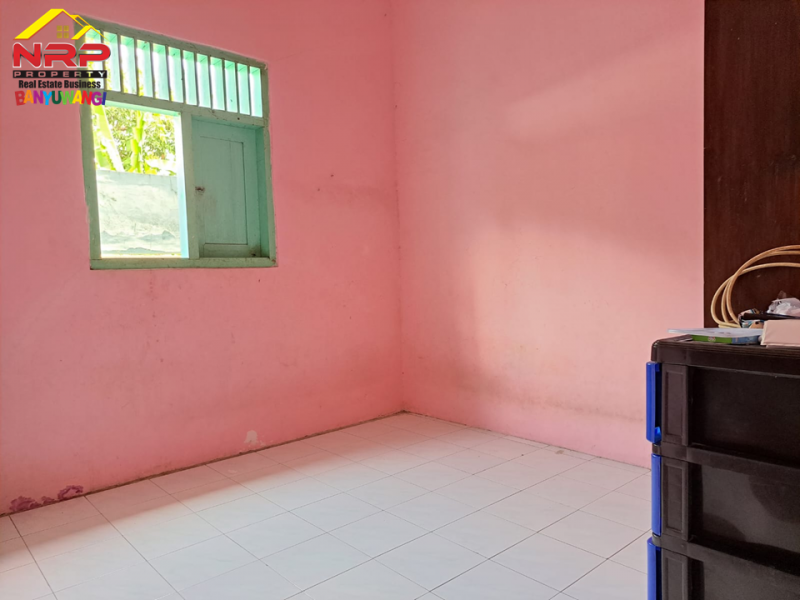 Dijual  Rumah 2 Lantai di Jln. Pajajaran  - Banyuwangi Dijual  Rumah 2 Lantai di Jln. Pajajaran  - Banyuwangi Dijual&nbsp; Rumah 2 Lantai di Jln. Pajajaran&nbsp; - Banyuwangi
Lokasi berada di Pusat Kota Banyuwangi
Dekat dengan Faslitas Pendidikan, Perbelanjaan dan NRP BANYUWANGI