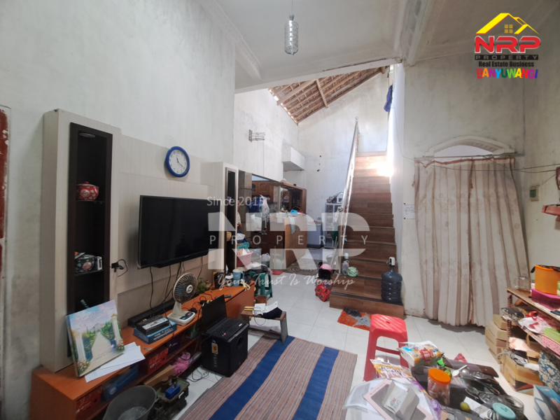 Dijual Rumah 2 Lantai di Kalirejo Banyuwangi  Dijual Rumah 2 Lantai di Kalirejo Banyuwangi  Dijual Rumah 2 Lantai di Kalirejo Banyuwangi&nbsp;
Dekat dari RSI Fatimah Banyuwangi. Cocok untuk investasi jangka panjang atau hunian pribadi

Luas Tanah : NRP BANYUWANGI