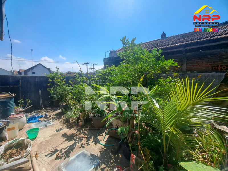 Dijual Rumah 2 Lantai di Kalirejo Banyuwangi  Dijual Rumah 2 Lantai di Kalirejo Banyuwangi  Dijual Rumah 2 Lantai di Kalirejo Banyuwangi&nbsp;
Dekat dari RSI Fatimah Banyuwangi. Cocok untuk investasi jangka panjang atau hunian pribadi

Luas Tanah : NRP BANYUWANGI