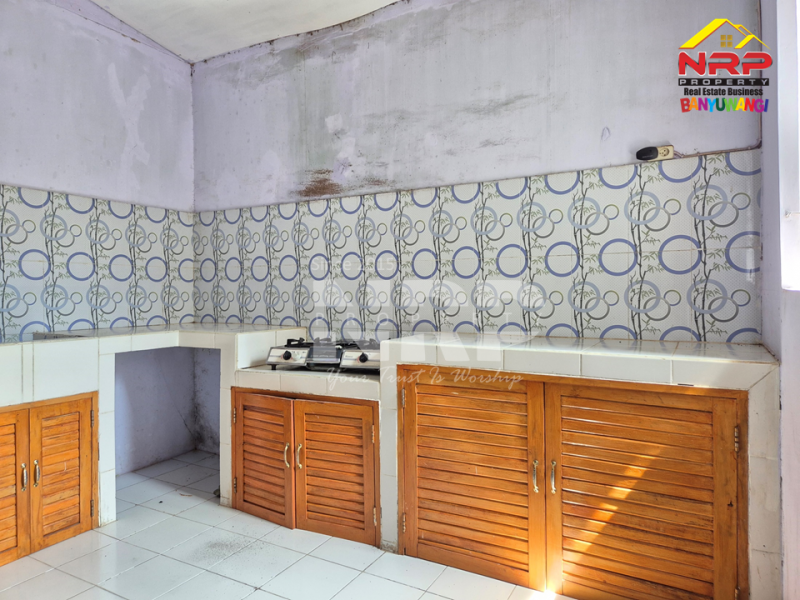 Dijual Rumah Luas di Perum. Mendut Regency - Banyuwangi  Dijual rumah luas murah di Perum. Mendut Regency Banyuwangi  Dijual Rumah 2 Lantai di Perum. Mendut Regency - Banyuwangi&nbsp;
Hunian Exclusive terletak di Kawasan Perumahan Elit di Pusat Kota Banyuwangi

Luas Tanah : NRP BANYUWANGI