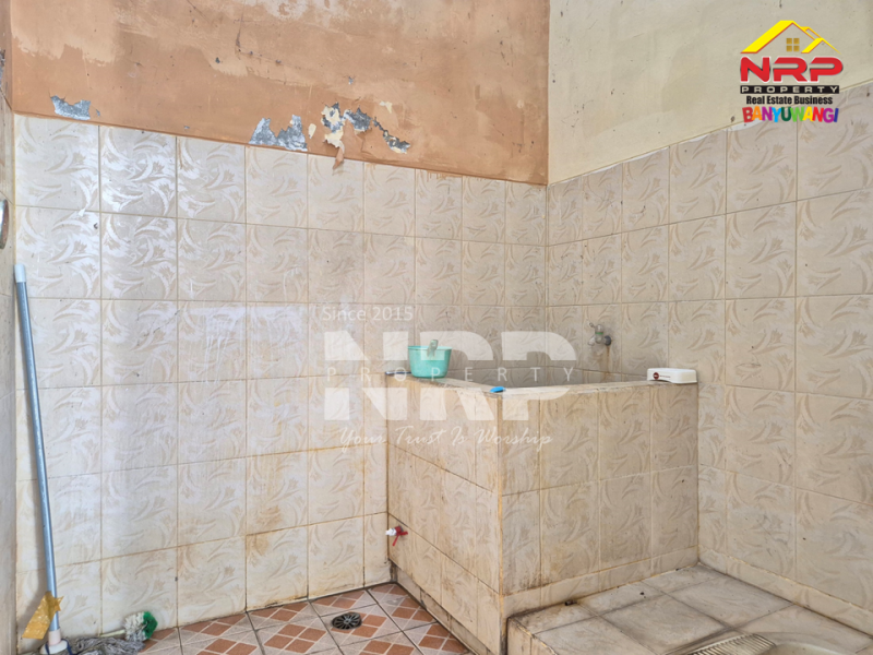 DIJUAL RUMAH 2 LANTAI DI TAMANBARU - BANYUWANGI Dijual rumah perumahan elit di Banyuwangi Kota  DIJUAL RUMAH 2 LANTAI DI TAMANBARU - BANYUWANGI
Terletak di Kawasan Perumahan dengan keamanan dan fasilitas umum yang lengkap.&nbsp;
Lingkungan dan tetangga NRP BANYUWANGI