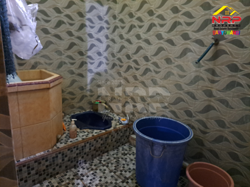 Dijual Rumah 2 Lantai ditepi Jl.Blimbingsari - Banyuwangi  Dijual Rumah 2 Lantai ditepi Jl.Blimbingsari - Banyuwangi  Dijual Rumah 2 Lantai ditepi Jl.Blimbingsari - Banyuwangi&nbsp;
500 meter dari Pantai Blimbingsari, Bisa jadi untuk hunian, toko dll&nbsp;

LT/LB : 140/140 NRP BANYUWANGI