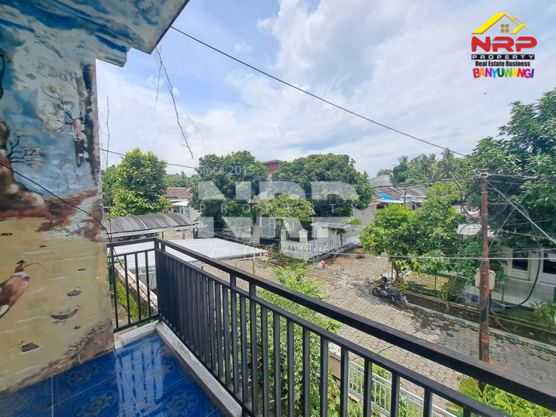Dijual Rumah 2 Lantai Hook di Belakang Stadion Diponegoro Banyuwangi Dijual Rumah 2 Lantai Hook di Belakang Stadion Diponegoro Banyuwangi Dijual Rumah 2 Lantai Hook di Belakang Stadion Diponegoro Banyuwangi
Lokasi Sangat Strategis&nbsp; di Pusat Kota Banyuwangi. Posisi hook jarang ada!!

Luas NRP BANYUWANGI