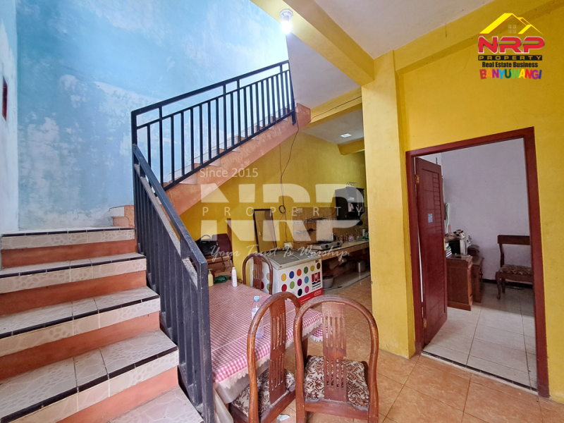 Dijual Rumah 2 Lantai Hook di Belakang Stadion Diponegoro Banyuwangi Dijual Rumah 2 Lantai Hook di Belakang Stadion Diponegoro Banyuwangi Dijual Rumah 2 Lantai Hook di Belakang Stadion Diponegoro Banyuwangi
Lokasi Sangat Strategis&nbsp; di Pusat Kota Banyuwangi. Posisi hook jarang ada!!

Luas NRP BANYUWANGI