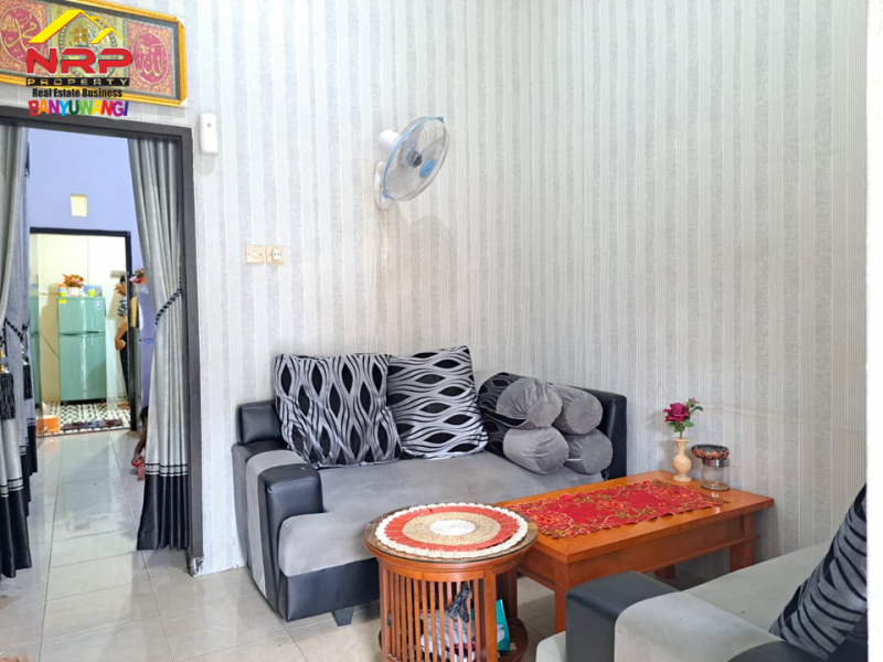 Dijual Rumah 2 Lantai Perum. Karangrejo Residance- Banyuwangi Dijual Rumah 2 Lantai Perum. Karangrejo Residance- Banyuwangi Dijual Rumah 2 Lantai Perum. Karangrejo Residance- Banyuwangi
Rumah strategis di Kota Banyuwangi sangat cocok untuk Hunian
Dekat dengan Pasar Blambangan, NRP BANYUWANGI