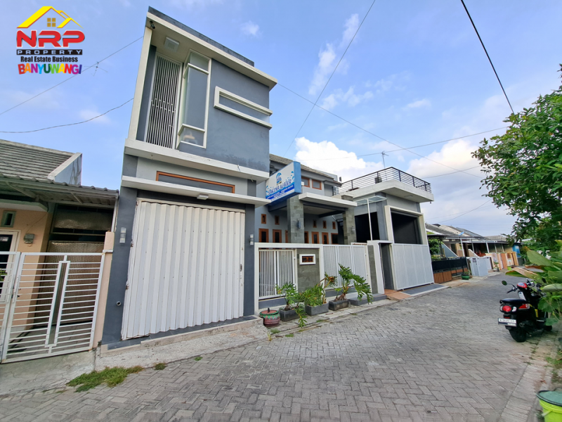 Dijual Rumah 2 Lantai + Ruang Usaha/Toko Siap Huni di Sobo - Banyuwangi  Dijual Rumah 2 Lantai + Ruang Usaha/Toko Siap Huni di Sobo - Banyuwangi  Dijual Rumah 2 Lantai + Ruang Usaha/Toko Siap Huni di Sobo - Banyuwangi&nbsp;
Lokasi sangat nyaman dan cocok untuk tempat tinggal&nbsp;
Dekat Fasilitas NRP BANYUWANGI