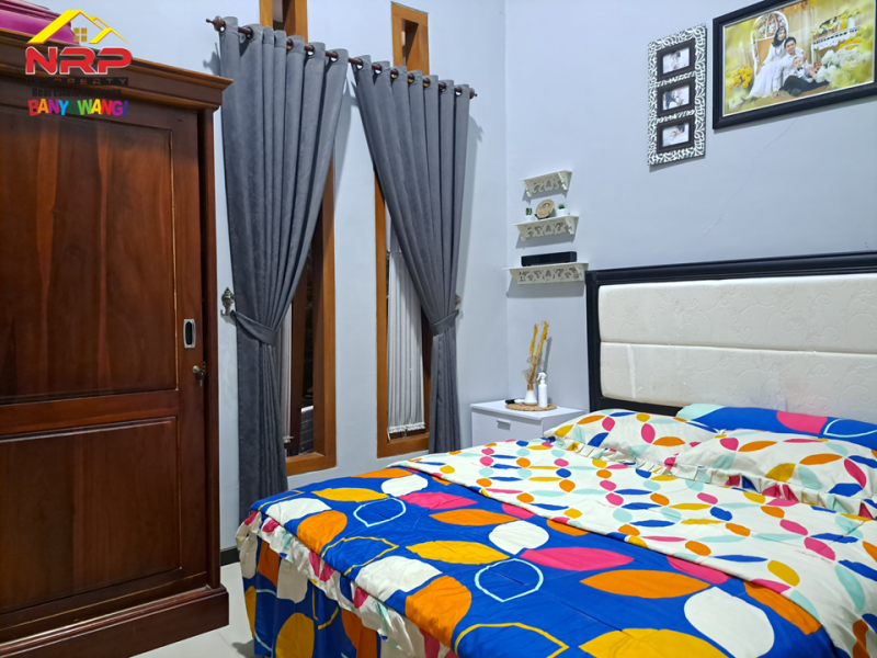 Dijual Rumah 2 Lantai + Ruang Usaha/Toko Siap Huni di Sobo - Banyuwangi  Dijual Rumah 2 Lantai + Ruang Usaha/Toko Siap Huni di Sobo - Banyuwangi  Dijual Rumah 2 Lantai + Ruang Usaha/Toko Siap Huni di Sobo - Banyuwangi&nbsp;
Lokasi sangat nyaman dan cocok untuk tempat tinggal&nbsp;
Dekat Fasilitas NRP BANYUWANGI