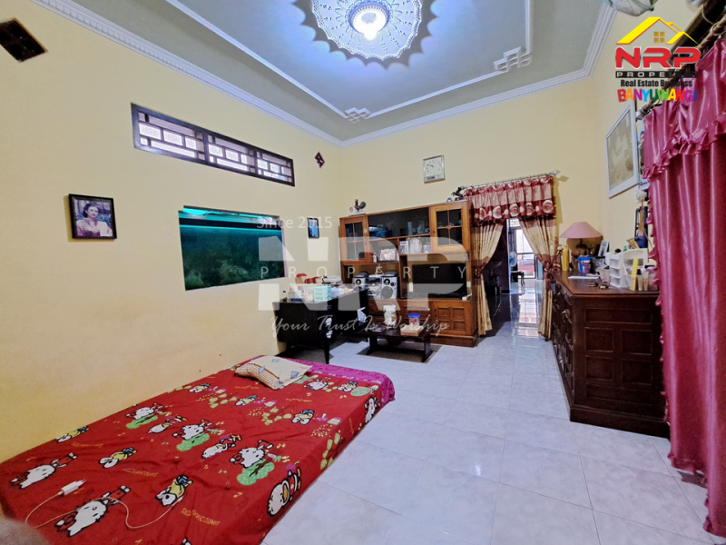 Dijual Rumah 2 lantai Sangat Strategis di Belakang Kantor Kec. Banyuwangi  Dijual Rumah 2 lantai Sangat Strategis di Belakang Kantor Kec. Banyuwangi  Dijual Rumah 2 lantai Sangat Strategis di Belakang Kantor Kec. Banyuwangi&nbsp;
100 Meter dari Jl. Brigjen Katamso&nbsp; - Banyuwangi&nbsp;
Sangat Cocok NRP BANYUWANGI