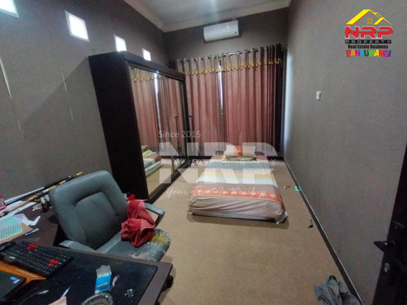 Dijual Rumah 2 Lantai Sangat Strategis di Belakang Kantor KPU Banyuwangi  Dijual Rumah 2 Lantai Sangat Strategis di Belakang Kantor KPU Banyuwangi  Dijual Rumah 2 Lantai Sangat Strategis di Belakang Kantor KPU Banyuwangi&nbsp;
Lokasi sangat strategis Untuk Hunian, Kos- kosan dan Ruang Usaha NRP BANYUWANGI