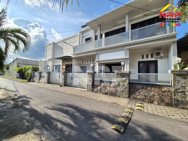 Dijual Rumah 2 Lantai Sangat Strategis di Belakang Kantor KPU Banyuwangi  Dijual Rumah 2 Lantai Sangat Strategis di Belakang Kantor KPU Banyuwangi  Dijual Rumah 2 Lantai Sangat Strategis di Belakang Kantor KPU Banyuwangi&nbsp;
Lokasi sangat strategis Untuk Hunian, Kos- kosan dan Ruang Usaha NRP BANYUWANGI