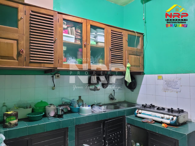 Dijual Rumah 2 lantai siap huni dengan desain klasik dan lokasi strategis di Klatak Banyuwangi! Dijual Rumah 2 lantai siap huni dengan desain klasik dan lokasi strategis di Klatak Banyuwangi! Dijual Rumah 2 lantai siap huni dengan desain klasik dan lokasi strategis di Klatak Banyuwangi!
Dekat fasilitas kota, cocok untuk keluarga muda yang ingin NRP BANYUWANGI