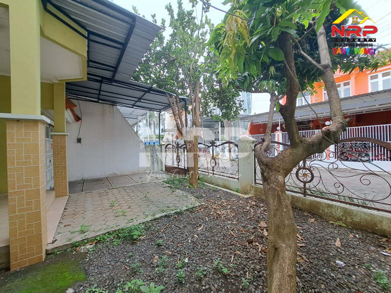 Dijual Rumah 2 Lantai Siap Huni di Gardenia Estate Banyuwangi Dijual Rumah 2 Lantai Siap Huni di Gardenia Estate Banyuwangi Dijual Rumah 2 Lantai Siap Huni di Gardenia Estate Banyuwangi
Hunian Elit Pusat Kota Dengan Lingkungan Aman, Nyaman dan Asri.&nbsp;
Dengan nilai investasi NRP BANYUWANGI