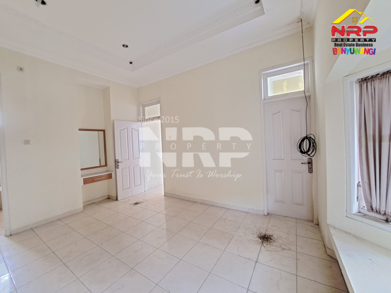 Dijual Rumah 2 Lantai Siap Huni di Gardenia Estate Banyuwangi Dijual Rumah 2 Lantai Siap Huni di Gardenia Estate Banyuwangi Dijual Rumah 2 Lantai Siap Huni di Gardenia Estate Banyuwangi
Hunian Elit Pusat Kota Dengan Lingkungan Aman, Nyaman dan Asri.&nbsp;
Dengan nilai investasi NRP BANYUWANGI