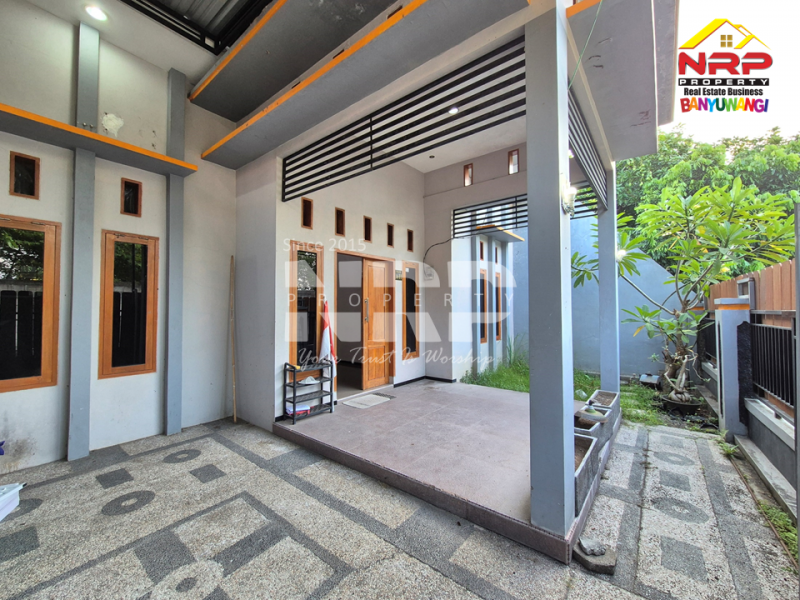 Dijual Rumah 2 Lantai Siap Huni di Kawasan Perumahan Banyuwangi Kota  Dijual Rumah 2 Lantai Siap Huni di Kawasan Perumahan Banyuwangi Kota  Dijual Rumah 2 Lantai Siap Huni di Kawasan Perumahan Banyuwangi Kota&nbsp;
Dekat dengan Fasilitas Pendidikan, Perbelanjaan, Transportasi dan Fasilitas Umum NRP BANYUWANGI