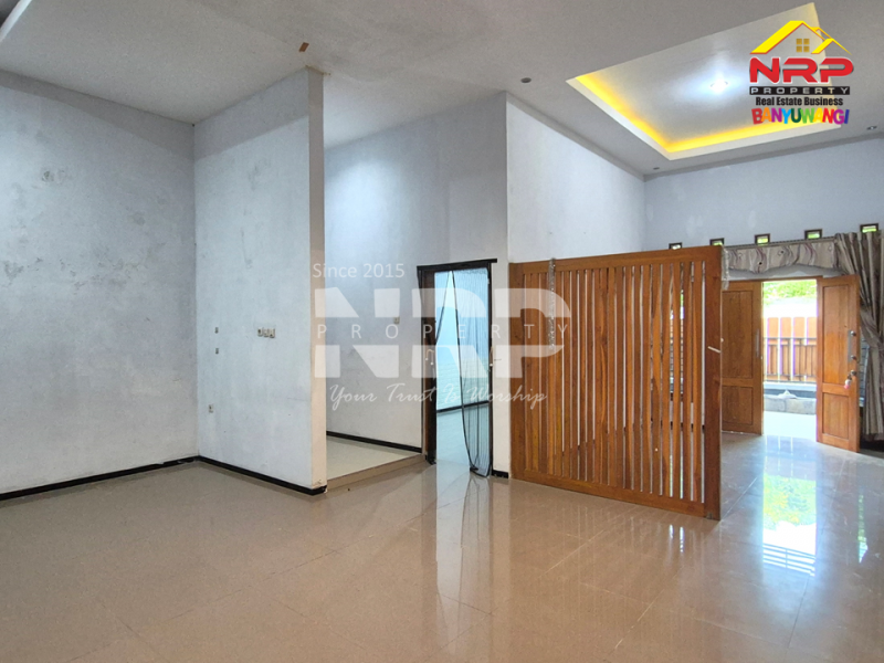 Dijual Rumah 2 Lantai Siap Huni di Kawasan Perumahan Banyuwangi Kota  Dijual Rumah 2 Lantai Siap Huni di Kawasan Perumahan Banyuwangi Kota  Dijual Rumah 2 Lantai Siap Huni di Kawasan Perumahan Banyuwangi Kota&nbsp;
Dekat dengan Fasilitas Pendidikan, Perbelanjaan, Transportasi dan Fasilitas Umum NRP BANYUWANGI