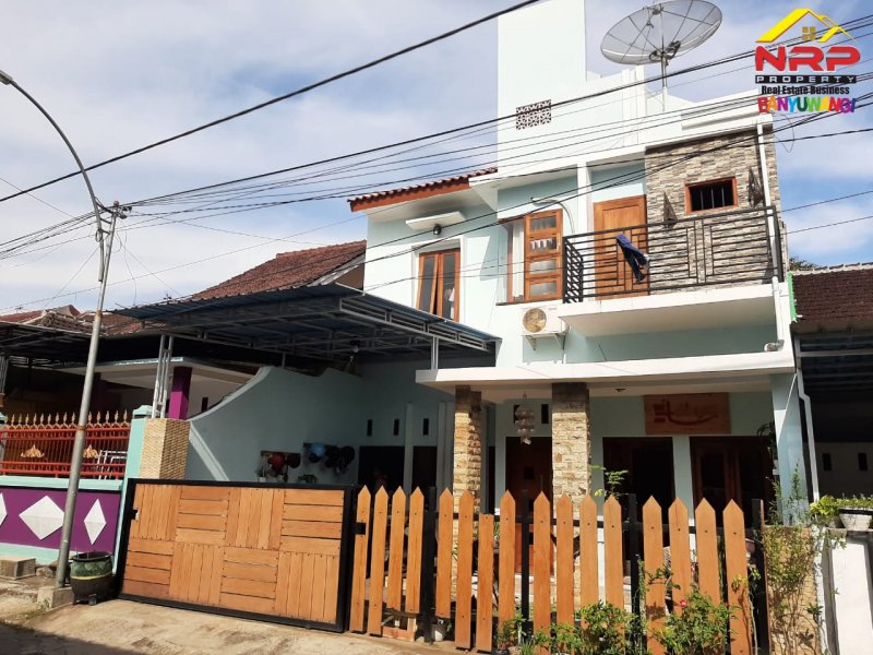 Dijual Rumah 2 Lantai Siap Huni di Perum Griya Indah Agus Salim - Banyuwangi Dijual Rumah 2 Lantai Siap Huni di Perum Griya Indah Agus Salim - Banyuwangi Dijual Rumah 2 Lantai Siap Huni di Perum Griya Indah Agus Salim - Banyuwangi
Hunian Nyaman dengan akses jalan utama Jl. KH Agus Salim

LT/LB : 113/110 M2 NRP BANYUWANGI