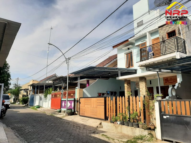 Dijual Rumah 2 Lantai Siap Huni di Perum Griya Indah Agus Salim - Banyuwangi Dijual Rumah 2 Lantai Siap Huni di Perum Griya Indah Agus Salim - Banyuwangi Dijual Rumah 2 Lantai Siap Huni di Perum Griya Indah Agus Salim - Banyuwangi
Hunian Nyaman dengan akses jalan utama Jl. KH Agus Salim

LT/LB : 113/110 M2 NRP BANYUWANGI