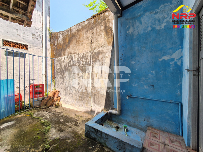 Dijual Rumah 2 Lantai Siap Huni di Tepi di Jl. Agus Salim - Banyuwangi Dijual Rumah 2 Lantai Siap Huni di Tepi di Jl. Agus Salim - Banyuwangi Dijual Rumah 2 Lantai Siap Huni di Tepi di Jl. Agus Salim - Banyuwangi
Lokasi Strategis Cocok Untuk Hunian, Toko, Butik&nbsp; maupun Kantor.

Luas Tanah : NRP BANYUWANGI