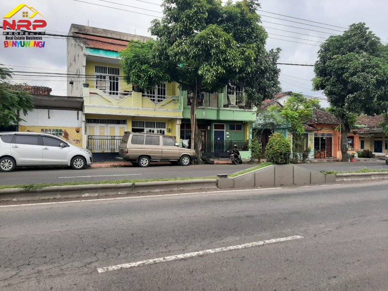 Dijual Rumah 2 Lanti di Tepi Jalan Hayam Wuruk - Banyuwangi Dijual Rumah 2 Lanti di Tepi Jalan Hayam Wuruk - Banyuwangi Dijual Rumah 2 Lanti di Tepi Jalan Hayam Wuruk - Banyuwangi
Tertelak di Jalan Poros Kota sangat cocok untuk ruang usaha maupun hunian.

Fasilitas : Ruang NRP BANYUWANGI