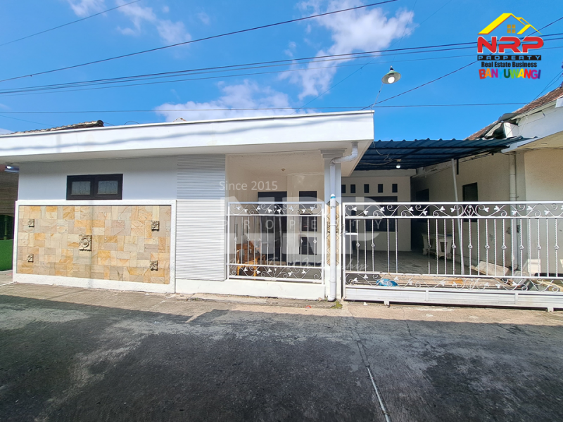 Dijual Rumah Baru 20 Meter dari Jl. Musi, Penganjuran - Banyuwangi  Dijual Rumah Baru 20 Meter dari Jl. Musi, Penganjuran - Banyuwangi  Dijual Rumah Baru 20 Meter dari Jl. Musi, Penganjuran - Banyuwangi&nbsp;
Hunian Dengan Lokasi Premium di Pusat Kota Banyuwangi&nbsp;&nbsp;

Luas Tanah : 155 NRP BANYUWANGI