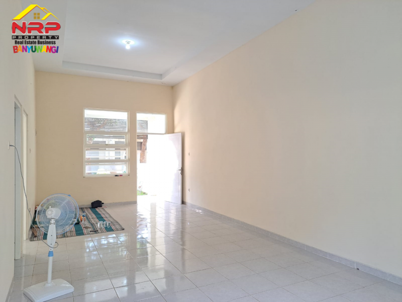 Dijual Rumah Baru di Depan Hotel Ilira Banyuwangi  Dijual Rumah Baru Murah di Depan Hotel Ilira Banyuwangi  Dijual Rumah Baru di Depan Hotel Ilira Banyuwangi&nbsp;
One Get Sistem dengan Keamanan. Lingkungan nyaman dan asri.
Akses Jalah Utama Yos Sudarso NRP BANYUWANGI