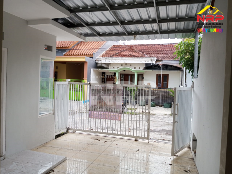 Dijual Rumah Baru di Perum. GGM Klatak - Banyuwangi Dijual Rumah Baru di Perum. GGM Klatak - Banyuwangi Dijual Rumah Baru di Perum. GGM Klatak - Banyuwangi
Lokasi Rumah sangat nyaman untuk tempat tinggal&nbsp;

LT/LB : 84/60 M2 SHM
Dilengkapi IMB

Fasilitas NRP BANYUWANGI