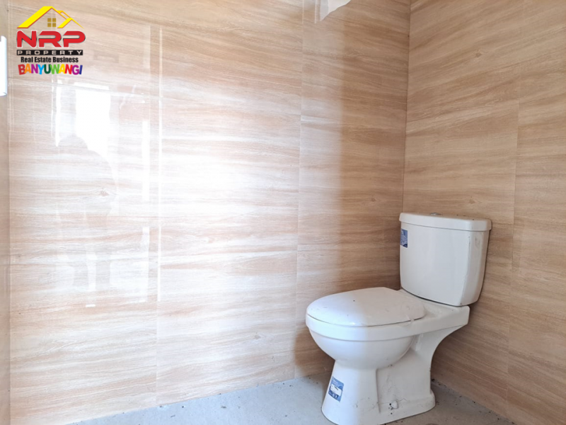 Dijual Rumah Baru Hook Siap Huni 100 Meter dari Kantor Pemkab Banyuwangi  Dijual Rumah Baru Hook Siap Huni 100 Meter dari Kantor Pemkab Banyuwangi  Dijual Rumah Baru Hook Siap Huni 100 Meter dari Kantor Pemkab Banyuwangi&nbsp;
Lingkungan strategis , Berada di Pusat Perkantoran dan Perbelanjaan NRP BANYUWANGI