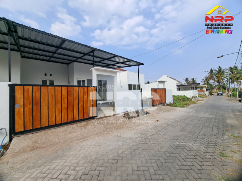 Dijual Rumah Baru Minimalis di Kawasan Perumahan Exclusive Tamanbaru - Banyuwangi  Dijual Rumah Baru Minimalis di Kawasan Perumahan Exclusive Tamanbaru - Banyuwangi  Dijual Rumah Baru Minimalis di Kawasan Perumahan Exclusive Tamanbaru - Banyuwangi&nbsp;
Berada di Pusat Kota, Dekat dengan kantor-kantor pemerintahan.
Cocok NRP BANYUWANGI