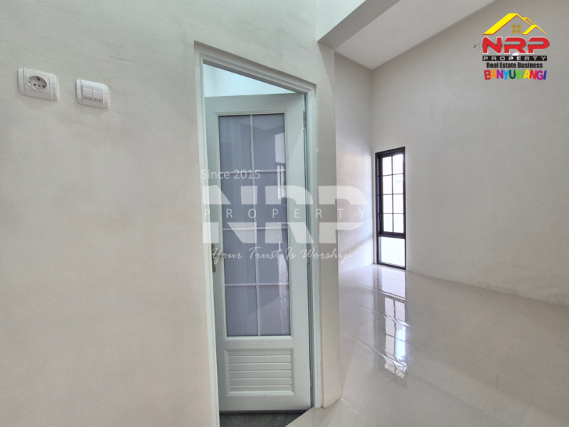 Dijual Rumah Baru Modern di Sobo Banyuwangi Dijual Rumah Baru Modern di Sobo Banyuwangi Dijual Rumah Baru Modern di Sobo Banyuwangi
Hunian fresh from the oven dengan konsep modern minimalis, finishing rapi, dan layout ruangan yang super NRP BANYUWANGI