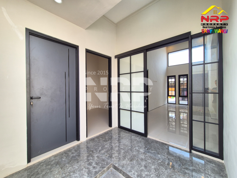 Dijual Rumah Baru Modern di Sobo Banyuwangi Dijual Rumah Baru Modern di Sobo Banyuwangi Dijual Rumah Baru Modern di Sobo Banyuwangi
Hunian fresh from the oven dengan konsep modern minimalis, finishing rapi, dan layout ruangan yang super NRP BANYUWANGI