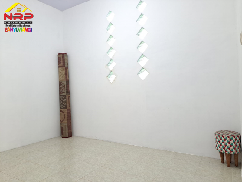 Dijual Rumah Baru Murah  Siap Huni Pojok di Perum. Permata Giri - Banyuwangi Dijual Rumah Baru Siap Huni Pojok di Perum. Permata Giri - Banyuwangi Dijual Rumah Baru Siap Huni Pojok di Perum. Permata Giri - Banyuwangi
Lokasi Sangat Strategis Terletak di 0 Jalan Utama Raden Wijaya - Banyuwangi

Luas NRP BANYUWANGI