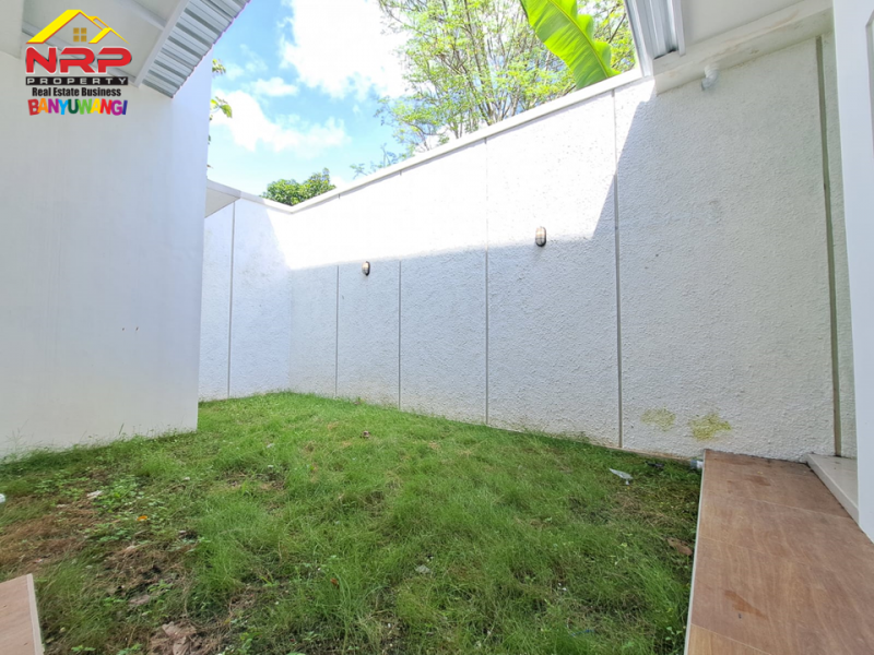 Dijual Rumah Baru Semi Vila 2 Lantai di Belakang Kantor Pemkab Banyuwangi    Dijual Rumah Baru Semi Vila 2 Lantai di Belakang Kantor Pemkab Banyuwangi    Dijual Rumah Baru Semi Vila 2 Lantai di Belakang Kantor Pemkab Banyuwangi&nbsp; &nbsp;
Terletak di Jl. Terusan Borobudur Tamanbaru
Sangat Cocok untuk Hunian, NRP BANYUWANGI