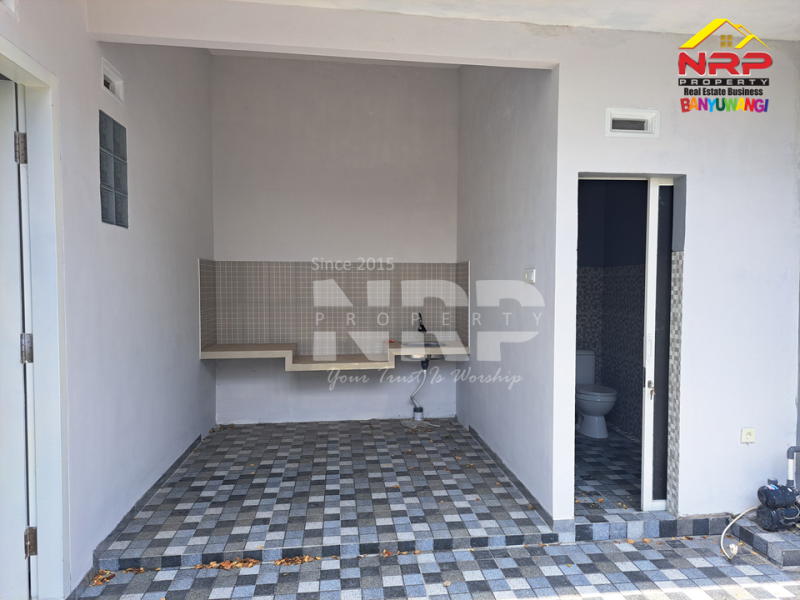 Dijual Rumah Baru Siap Huni di Kembiritan - Genteng Banyuwangi  Dijual Rumah Baru Siap Huni di Kembiritan - Genteng Banyuwangi  Dijual Rumah Baru Siap Huni di Kembiritan - Genteng Banyuwangi&nbsp;
Akses Jl. Sumberbening. 4 Menit dari Universitas Islam Ibrahimy&nbsp;

Luas Tanah : 105 NRP BANYUWANGI