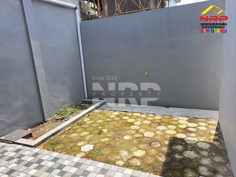 Dijual Rumah Baru Siap Huni di Kembiritan - Genteng Banyuwangi  Dijual Rumah Baru Siap Huni di Kembiritan - Genteng Banyuwangi  Dijual Rumah Baru Siap Huni di Kembiritan - Genteng Banyuwangi&nbsp;
Akses Jl. Sumberbening. 4 Menit dari Universitas Islam Ibrahimy&nbsp;

Luas Tanah : 105 NRP BANYUWANGI