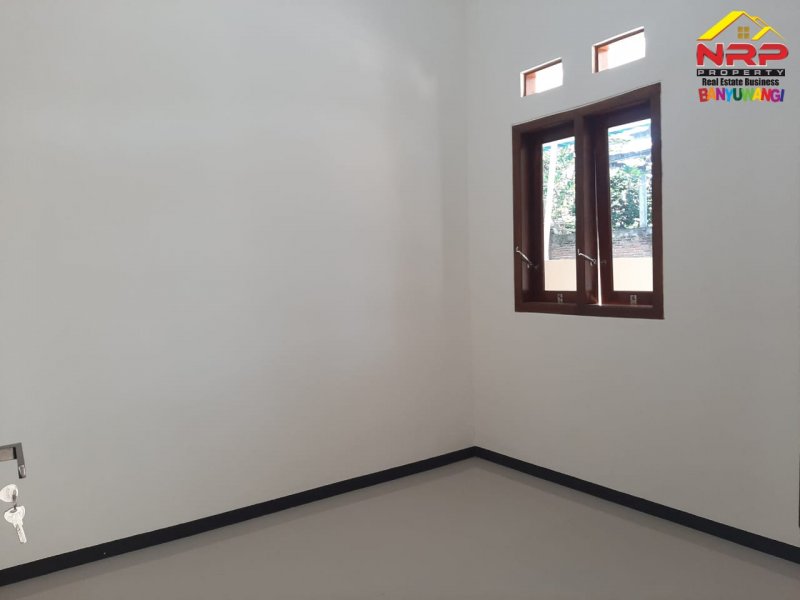 Dijual Rumah Baru Siap Huni di Perum Griya Wiyata Banyuwangi Dijual Rumah Baru Siap Huni di Perum Griya Wiyata Banyuwangi Dijual Rumah Baru Siap Huni di Perum Griya Wiyata Banyuwangi
Lokasi Pojok sangat nyaman dan cocok untuk tempat tinggal
Dekat Fasilitas Pendidikan, NRP BANYUWANGI