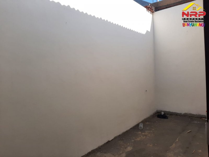 Dijual Rumah Baru Siap Huni di Perum Griya Wiyata Banyuwangi Dijual Rumah Baru Siap Huni di Perum Griya Wiyata Banyuwangi Dijual Rumah Baru Siap Huni di Perum Griya Wiyata Banyuwangi
Lokasi Pojok sangat nyaman dan cocok untuk tempat tinggal
Dekat Fasilitas Pendidikan, NRP BANYUWANGI
