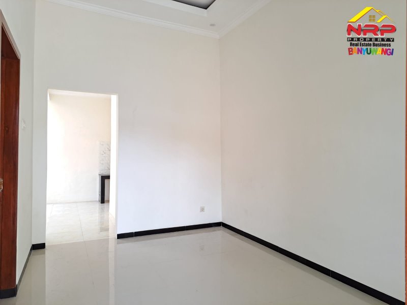 Dijual Rumah Baru Siap Huni di Perum Villa Kertosari - Banyuwangi Dijual Rumah Baru Siap Huni di Perum Villa Kertosari - Banyuwangi Dijual Rumah Baru Siap Huni di Perum Villa Kertosari - Banyuwangi
Lokasi Pojok sangat nyaman dan cocok untuk tempat tinggal
Dekat Fasilitas Pendidikan, NRP BANYUWANGI