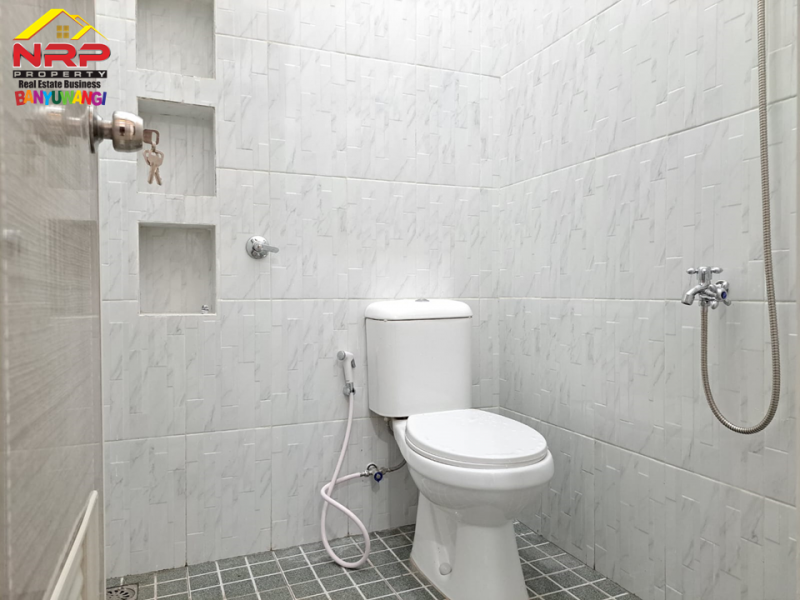 Dijual Rumah Baru Siap Huni di Pusat Kota Banyuwangi  Dijual Rumah Baru Murah  300 jutaan  Siap Huni di Pusat Kota Banyuwangi  Dijual Rumah Baru Siap Huni di Pusat Kota Banyuwangi&nbsp;
Kawasan bebas banjir, Lokasi sangat nyaman dan cocok untuk tempat tinggal
One get sistem. Dekat NRP BANYUWANGI