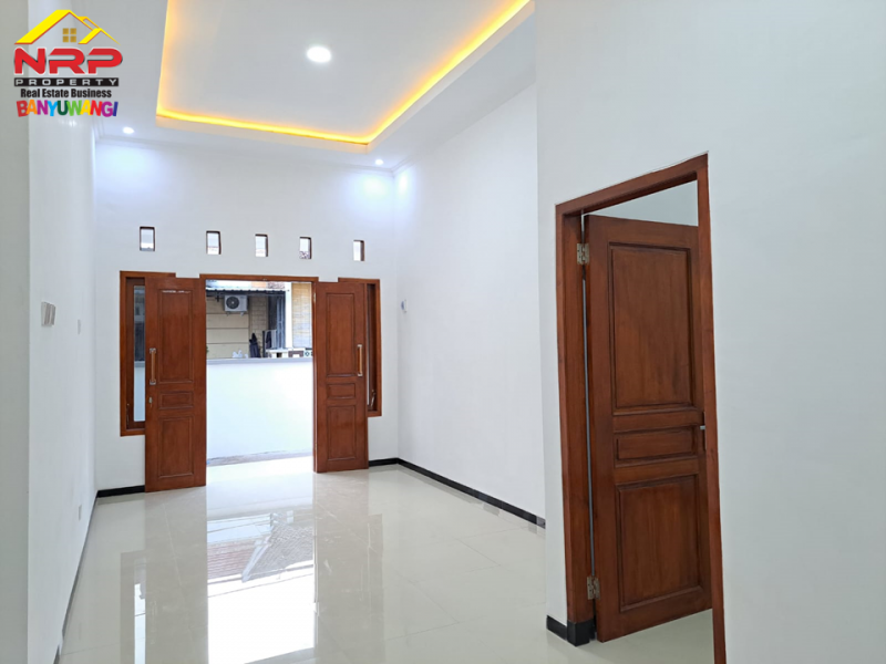 Dijual Rumah Baru Siap Huni di Pusat Kota Banyuwangi  Dijual Rumah Baru Murah  300 jutaan  Siap Huni di Pusat Kota Banyuwangi  Dijual Rumah Baru Siap Huni di Pusat Kota Banyuwangi&nbsp;
Kawasan bebas banjir, Lokasi sangat nyaman dan cocok untuk tempat tinggal
One get sistem. Dekat NRP BANYUWANGI