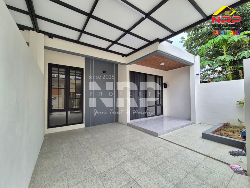 Dijual Rumah baru yang terletak di Pusat Kota Banyuwangi.  Dijual Rumah baru yang terletak di Pusat Kota Banyuwangi.  NEW MODERN HOMES FOR MILENIAL'S terletak di Pusat Kota Banyuwangi.&nbsp;
Berada dikawasan hotel dan homestay. Dekat dengan Satpas Polresta NRP BANYUWANGI