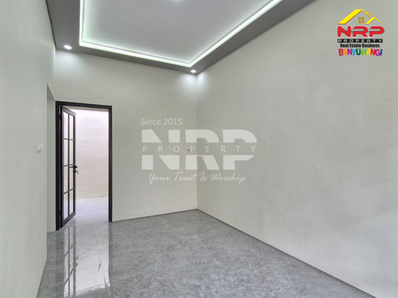 Dijual Rumah baru yang terletak di Pusat Kota Banyuwangi.  Dijual Rumah baru yang terletak di Pusat Kota Banyuwangi.  NEW MODERN HOMES FOR MILENIAL'S terletak di Pusat Kota Banyuwangi.&nbsp;
Berada dikawasan hotel dan homestay. Dekat dengan Satpas Polresta NRP BANYUWANGI