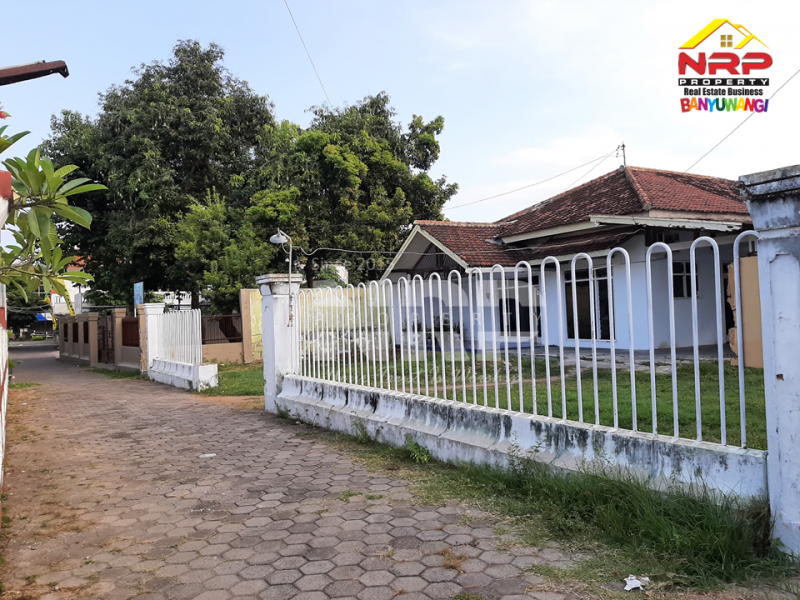Dijual Rumah Belakang Masjid Ahmad Dahlan Banyuwangi Dijual Rumah Belakang Masjid Ahmad Dahlan Banyuwangi Dijual Rumah Belakang Masjid Ahmad Dahlan Banyuwangi
50 Meter dari Jl. Adi Sucipto, Bersebelahan dengan TK Aisyiyah&nbsp;
One get sistem, akses sebelah jl NRP BANYUWANGI